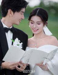 -都市丽人婚纱摄影