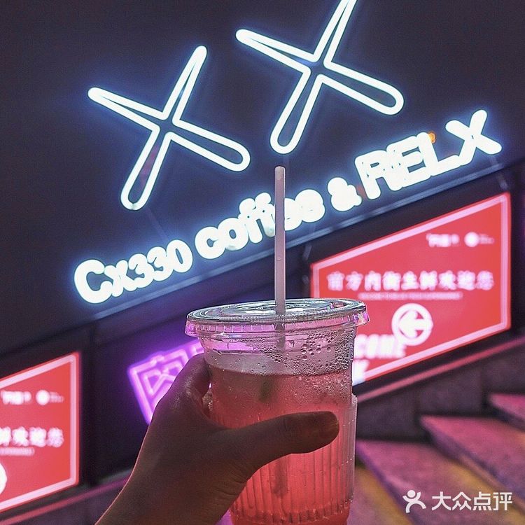 南宁｜东葛路内街色彩强烈碰撞的夏日市集