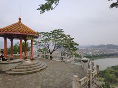-叠彩山景区