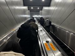 -康新公路(地铁站)