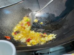 -屯老二农家铁锅炖·行业领军者(梅江店)