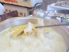 -鲜入围煮花胶鸡海鲜火锅