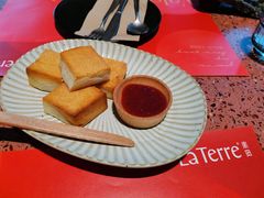 餐前面包-La Terre乐田(万象城店)