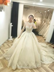 -予白婚纱礼服馆
