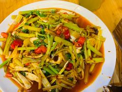 -二孃鸡爪爪(东郊记忆店)