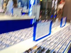 -优购镜仓(六角广场店)