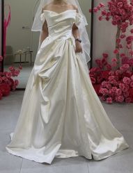 -桃子造型婚纱礼服(凤起广场店)