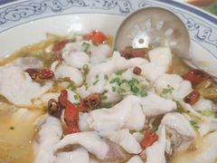 酸菜鱼-东江渔村(皇悦店)
