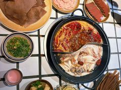 -贰回巷火锅馆(钟楼店)