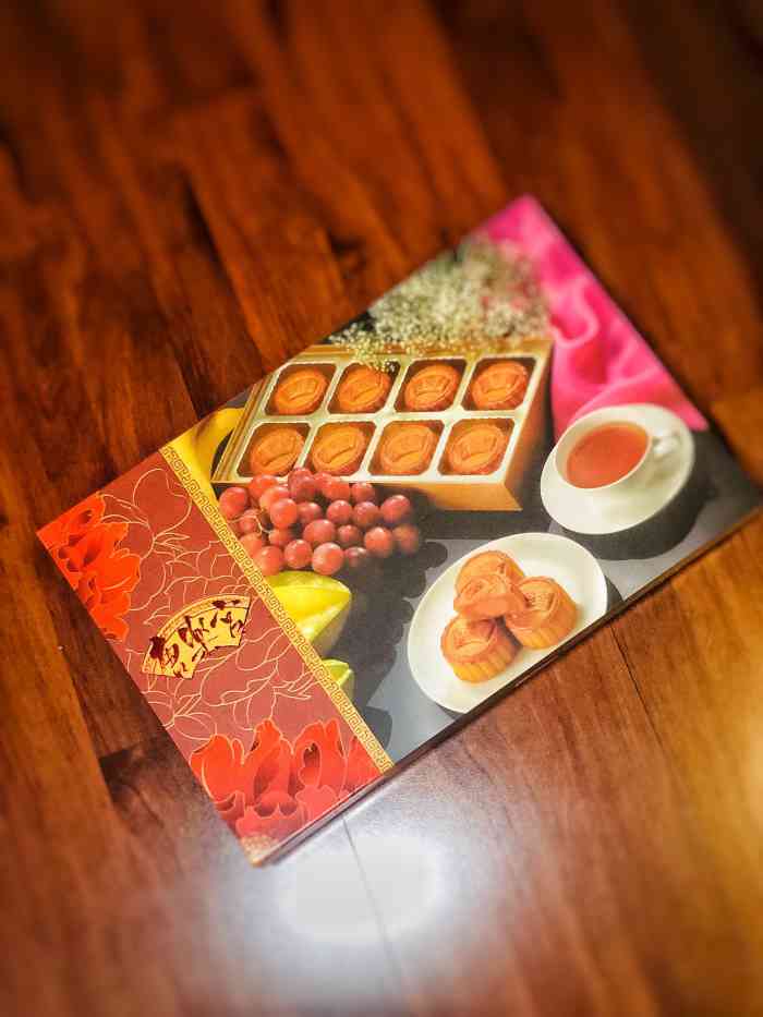 唐乐宫的月饼还是很好吃的,每年中秋必买