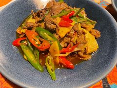 酸木瓜炒牛肉-紫滇源云南生态菜(丹凤街店)