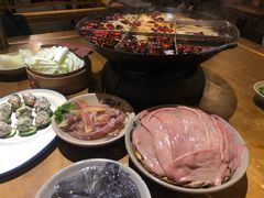 -白乐天毛肚火锅馆(解放碑店)