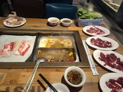 -蒙肥羊·酸汤潮牛·鲜牛肉火锅烤肉自助(岗顶店)