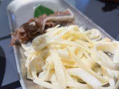 -由衷贵州酸汤牛肉火锅(新桥店)