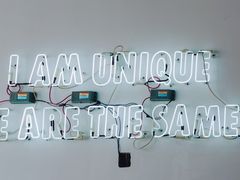 -UNI UNI(环亚凯瑟琳店)