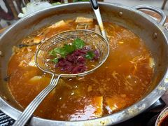 -苗侗地道红酸.酸汤鱼·酸汤牛肉