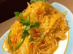 红油土豆丝-街角等你.大连海鲜烧烤.经典铁板海鲜串(西安路店)