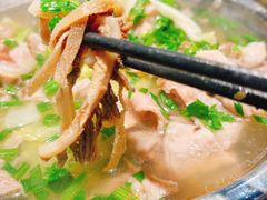 -肖四女乐山跷脚牛肉(世博源店)