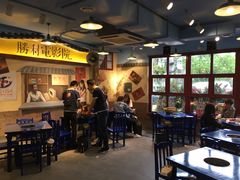 大堂-马路边边 传媒大学店