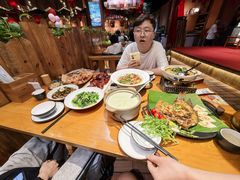 -老滇山寨•云南特色菜•地方菜•民族风情歌舞表演(金碧店)