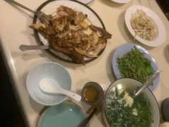 红椒闻鸡-吉事利茶餐厅