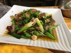 -邛海风味特色菜馆