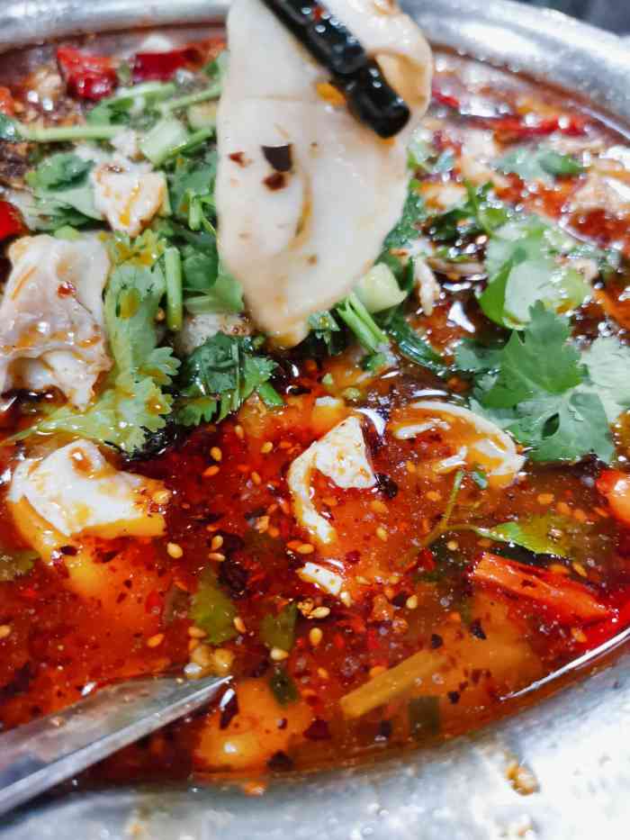 水煮鱼米线就是孜然味重,真心一般.