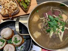 -龍堂蟹黄小笼包(德思勤四季汇店)