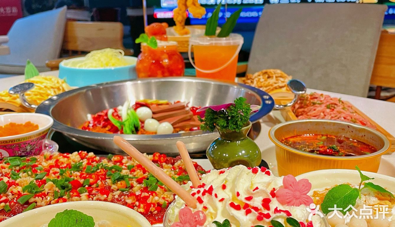 火锅店居然🈶️这么大的电子屏幕看世界杯⚽️贼爽🔥