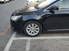 -寰岛博雅大酒店·停车场