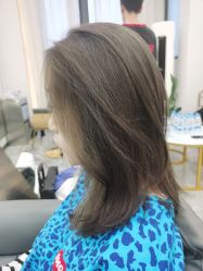 -V8潮牌·接发烫染连锁