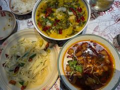 -耙吉吉川味小酒馆(本地人回头店)