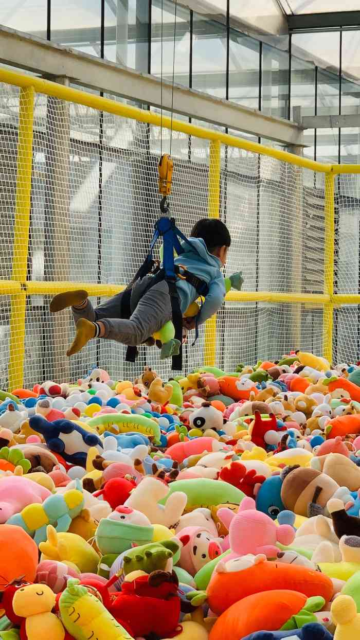 四季亲子乐园-"这个是我带娃玩过的游乐场里面性价比最高的.