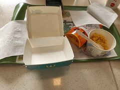 -麦当劳(乳山路店)