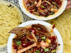 -李与白包子铺(桐梓林店)