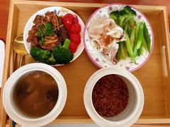 -臻爱住家月嫂育儿嫂(万达店)