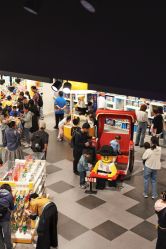 -乐高品牌旗舰店(人民广场店)