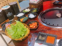 小菜-杀猪天·韩国烤肉(总店)