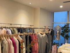 -眷顾自助服装工作室(中南金石国际广场A座店)