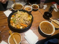 -万记麻辣烫国展总店