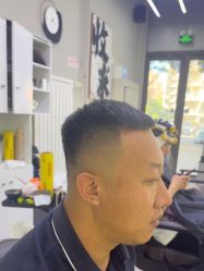 -尤司男士国潮理发馆