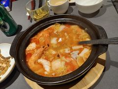 番茄酸汤海鲜煲-小炳胜(卓悦中心店)