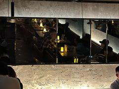 -FOUR PLAY BAR
