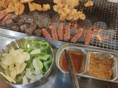 -马路牙子烧烤音乐酒馆(望京店)