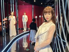 -厦门帷幕开啦红地毯蜡像艺术馆