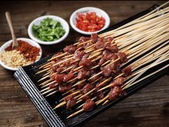 -两三事小郡肝串串香火锅(桂庙店)