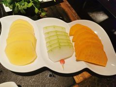 小三拼-大匠工房古船木艺术餐厅·猪肚鸡专门店(长白仙岛店)
