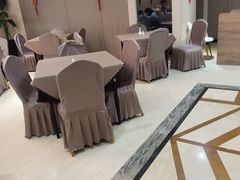 -大连长城大饭店(西安路地铁站店)