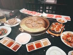 -猪啊牛呀羊啊铜盘烤肉(正大广场店)