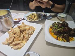 -老码头黑皮肘子锅包肉(赣水路店)